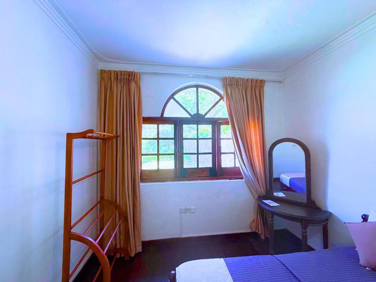 Notre Dame D'Arcadia Hotel นูวาราเอลิยา ภายนอก รูปภาพ